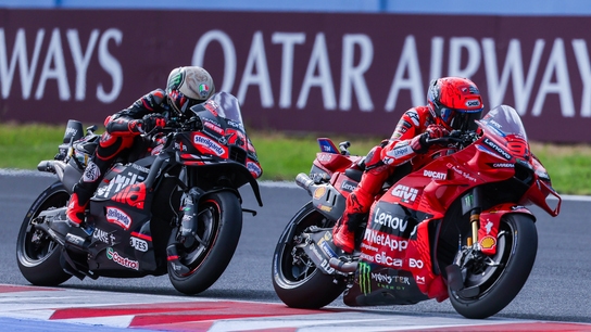Marco Bezzecchi y Marc Márquez